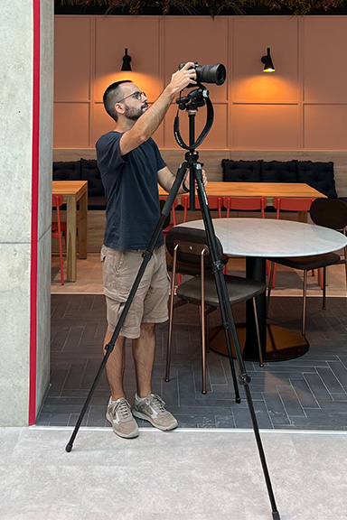 Jordi Martí with book